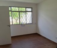 Casa com 228m², 3 dormitórios, 1 suíte, 4 vagas no bairro Vila Ipiranga em Porto Alegre