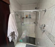 Casa com 120m², 3 dormitórios, 1 suíte, 1 vaga no bairro São Sebastião em Porto Alegre