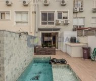 Casa com 198m², 3 dormitórios, 1 suíte, 3 vagas no bairro Jardim Itu em Porto Alegre
