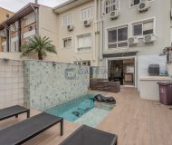 Casa com 198m², 3 dormitórios, 1 suíte, 3 vagas no bairro Jardim Itu em Porto Alegre