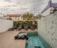 Casa com 198m², 3 dormitórios, 1 suíte, 3 vagas no bairro Jardim Itu em Porto Alegre