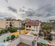 Casa com 198m², 3 dormitórios, 1 suíte, 3 vagas no bairro Jardim Itu em Porto Alegre