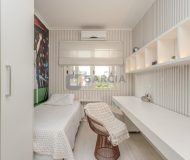 Casa com 198m², 3 dormitórios, 1 suíte, 3 vagas no bairro Jardim Itu em Porto Alegre