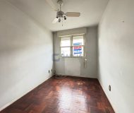 Apartamento com 40m², 1 dormitório, 1 vaga no bairro Sarandi em Porto Alegre