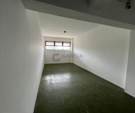 Sala Comercial com 200m², 2 vagas no bairro Sarandi em Porto Alegre