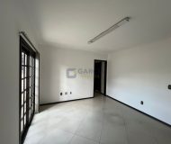 Sala Comercial com 200m², 2 vagas no bairro Sarandi em Porto Alegre