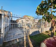 Casa com 200m², 2 dormitórios, 2 vagas no bairro Sarandi em Porto Alegre