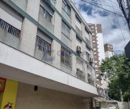Apartamento com 62m², 2 dormitórios no bairro Vila Ipiranga em Porto Alegre