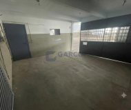 Depósito com 984m², 4 vagas no bairro Santa Maria Goretti em Porto Alegre