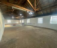 Depósito com 984m², 4 vagas no bairro Santa Maria Goretti em Porto Alegre