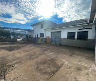 Depósito com 984m², 4 vagas no bairro Santa Maria Goretti em Porto Alegre