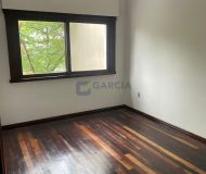 Prédio com 450m² no bairro Vila Jardim em Porto Alegre