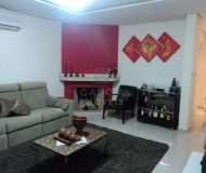 Casa com 286m², 4 dormitórios, 2 suítes, 2 vagas no bairro Santa Fé em Porto Alegre