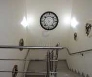 Casa com 286m², 4 dormitórios, 2 suítes, 2 vagas no bairro Santa Fé em Porto Alegre