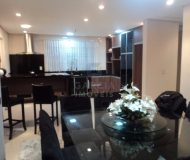 Casa com 286m², 4 dormitórios, 2 suítes, 2 vagas no bairro Santa Fé em Porto Alegre