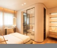 Apartamento com 172m², 3 dormitórios, 3 suítes, 3 vagas no bairro Moinhos de Vento em Porto Alegre