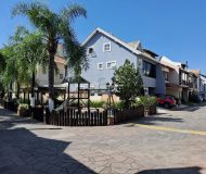 Casa em Condomínio com 143m², 2 dormitórios, 1 suíte, 4 vagas no bairro Ecoville em Porto Alegre