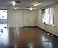 Prédio com 4.382m², 99 vagas no bairro Floresta em Porto Alegre