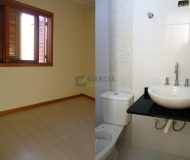 Casa com 152m², 3 dormitórios, 1 suíte, 2 vagas no bairro Parque Santa Fé em Porto Alegre