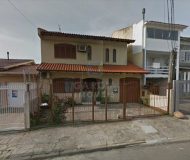 Casa com 253m², 5 dormitórios, 2 suítes, 2 vagas no bairro Sarandi em Porto Alegre