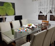 Casa com 253m², 5 dormitórios, 2 suítes, 2 vagas no bairro Sarandi em Porto Alegre