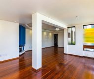 Cobertura com 285m², 4 dormitórios, 2 suítes, 3 vagas no bairro Jardim Lindóia em Porto Alegre