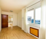 Cobertura com 285m², 4 dormitórios, 2 suítes, 3 vagas no bairro Jardim Lindóia em Porto Alegre