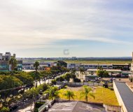 Cobertura com 285m², 4 dormitórios, 2 suítes, 3 vagas no bairro Jardim Lindóia em Porto Alegre