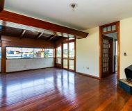 Cobertura com 285m², 4 dormitórios, 2 suítes, 3 vagas no bairro Jardim Lindóia em Porto Alegre