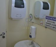 Depósito com 3.600m², 16 vagas no bairro São João em Porto Alegre