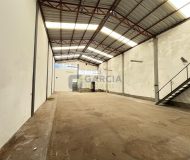 Depósito com 200m², 2 vagas no bairro Sarandi em Porto Alegre