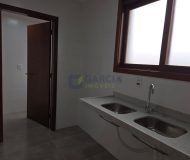 Apartamento com 66m², 2 dormitórios, 1 vaga no bairro Jardim Itu em Porto Alegre