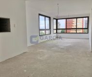 Apartamento com 90m², 2 dormitórios, 2 suítes, 2 vagas no bairro Petrópolis em Porto Alegre