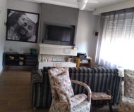 Casa com 254m², 2 dormitórios, 1 suíte, 5 vagas no bairro Sarandi em Porto Alegre