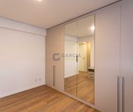 Apartamento com 76m², 3 dormitórios, 1 suíte, 2 vagas no bairro Vila Ipiranga em Porto Alegre
