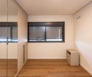 Apartamento com 76m², 3 dormitórios, 1 suíte, 2 vagas no bairro Vila Ipiranga em Porto Alegre