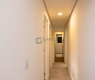 Apartamento com 76m², 3 dormitórios, 1 suíte, 2 vagas no bairro Vila Ipiranga em Porto Alegre