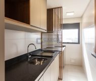 Apartamento com 76m², 3 dormitórios, 1 suíte, 2 vagas no bairro Vila Ipiranga em Porto Alegre