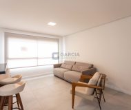 Apartamento com 76m², 3 dormitórios, 1 suíte, 2 vagas no bairro Vila Ipiranga em Porto Alegre