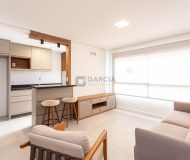 Apartamento com 76m², 3 dormitórios, 1 suíte, 2 vagas no bairro Vila Ipiranga em Porto Alegre