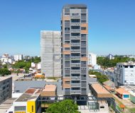 Apartamento com 76m², 3 dormitórios, 1 suíte, 2 vagas no bairro Vila Ipiranga em Porto Alegre