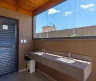 Apartamento com 76m², 3 dormitórios, 1 suíte, 2 vagas no bairro Vila Ipiranga em Porto Alegre