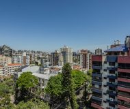 Apartamento com 112m², 3 dormitórios, 1 suíte, 2 vagas no bairro Auxiliadora em Porto Alegre