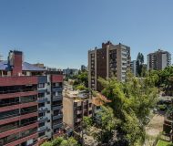 Apartamento com 112m², 3 dormitórios, 1 suíte, 2 vagas no bairro Auxiliadora em Porto Alegre
