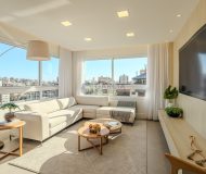Apartamento com 112m², 3 dormitórios, 1 suíte, 2 vagas no bairro Auxiliadora em Porto Alegre