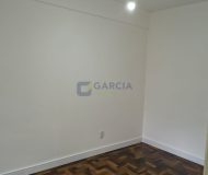 Apartamento com 48m², 2 dormitórios, 1 vaga no bairro Sarandi em Porto Alegre