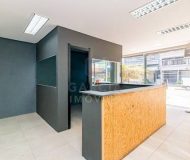 Loja com 300m² no bairro Passo da Areia em Porto Alegre