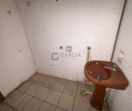 Depósito com 550m², 1 vaga no bairro Sarandi em Porto Alegre
