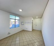 Sala Comercial com 28m² no bairro São Sebastião em Porto Alegre