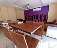 Apartamento com 62m², 2 dormitórios, 1 suíte, 1 vaga no bairro Santa Maria Goretti em Porto Alegre